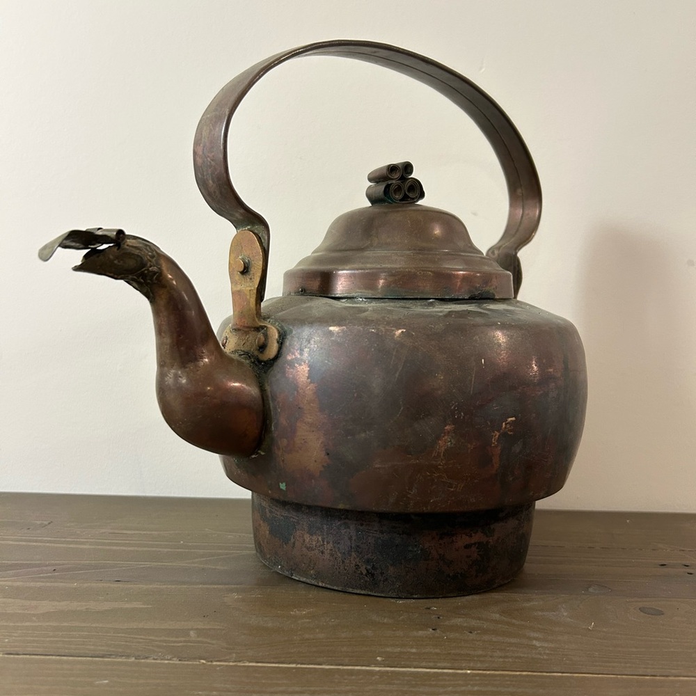 🫖 Antique Handcrafted Copper Kettle (~1880–1910) – Ontario / Northeastern USA